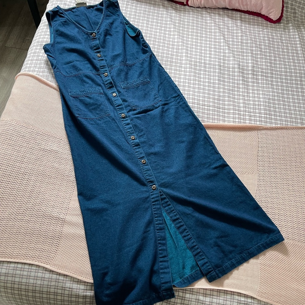 Button long demon dress